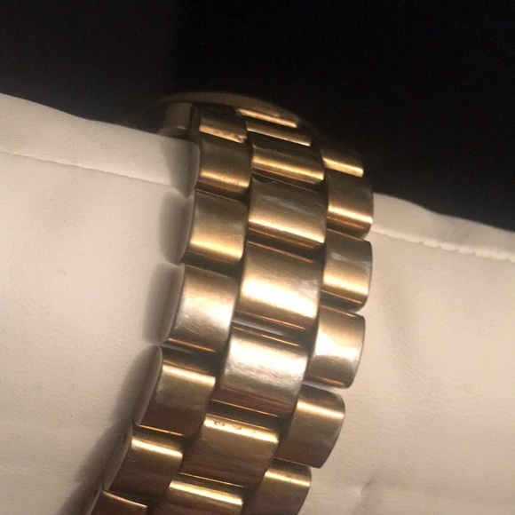 Michael Kors Mid-Size Runway Chronograph Watch - Picture 3 of 3